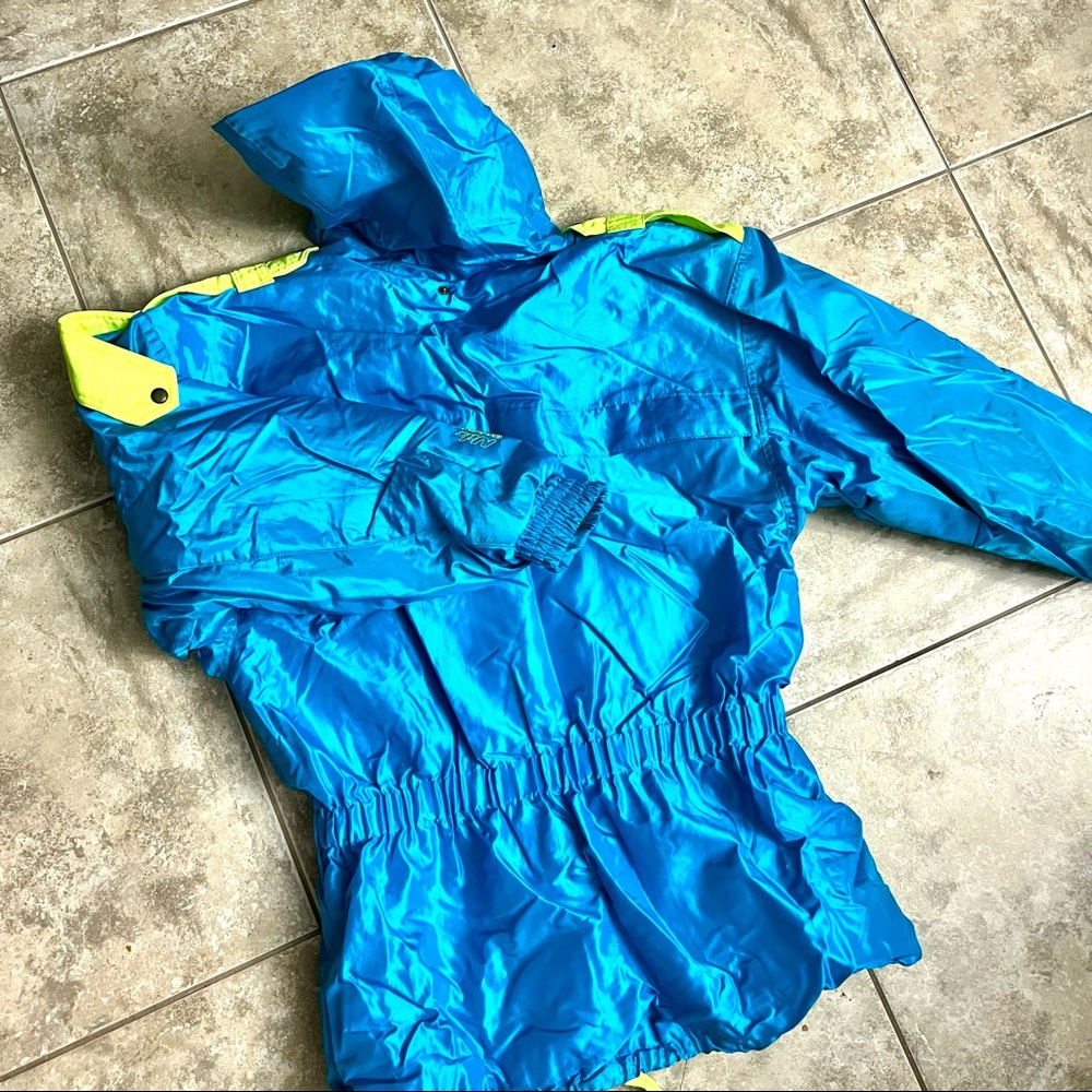 Winter / Ski Jacket - image 7